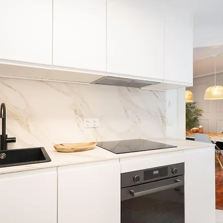 Apartment Helloasturias Oviedo, Un Espacio Luminoso Y Moderno En El Corazon De La Ciudad Oviédo