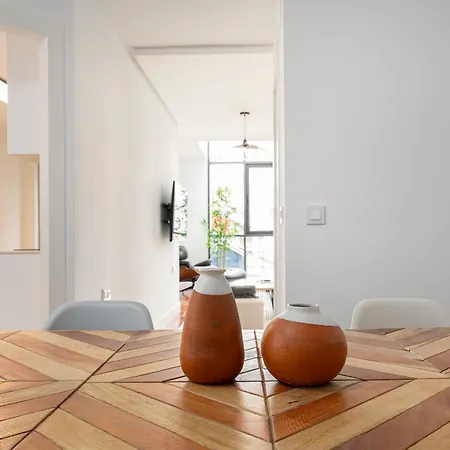 Helloasturias Oviedo, Un Espacio Luminoso Y Moderno En El Corazon De La Ciudad * Οβιέδο