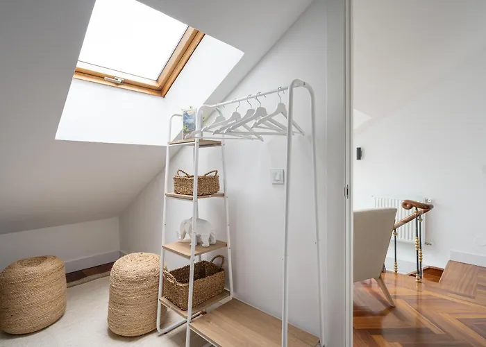 Helloasturias Oviedo, Un Espacio Luminoso Y Moderno En El Corazón De La Ciudad Oviedo