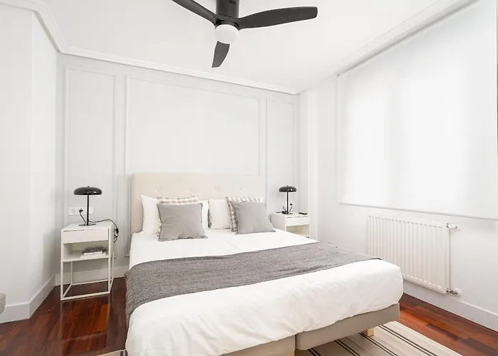 Appartamento Helloasturias Oviedo, Un Espacio Luminoso Y Moderno En El Corazon De La Ciudad Oviedo