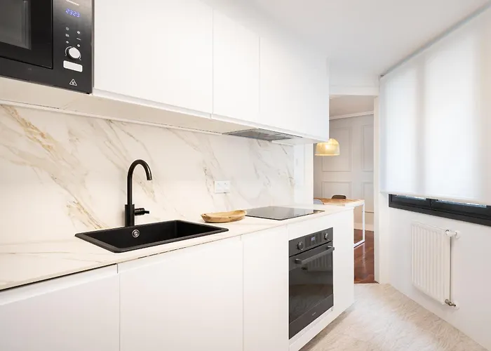 Helloasturias Oviedo, Un Espacio Luminoso Y Moderno En El Corazon De La Ciudad Appartamento