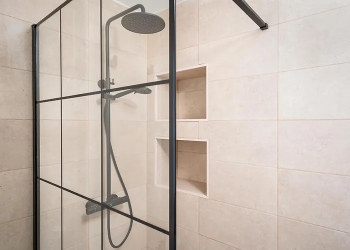 Helloasturias Oviedo, Un Espacio Luminoso Y Moderno En El Corazon De La Ciudad Appartamento